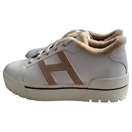 Hermès-New Hermès sneakers-White,Beige