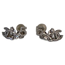 Boucles d'oreilles Chanel argentées en acier Argenté