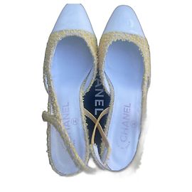 Chanel tacón slingback bicolor de tweed amarillo 38.5 Amarillo