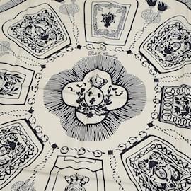Hermès-Hermes Carre H80 Scarf-Black,White,Beige