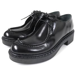 Scarpe in pelle con lacci Prada 1E249N nere Nero
