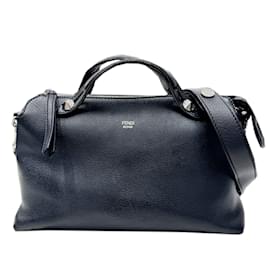 Fendi-Sac à bandoulière moyen Fendi By the Way-Noir