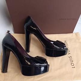 Louis Vuitton-Louis Vuitton dark burgundy monogram vernise leather bow peep toe platform pumps-Dark purple