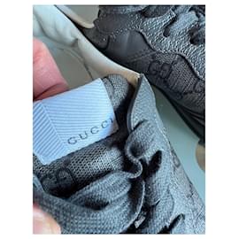 Gucci-GG-Taupe