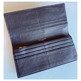 Yves Saint Laurent-Cassandre-Black