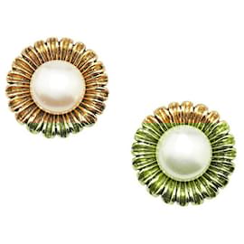 Chanel-Chanel Earrings-Golden