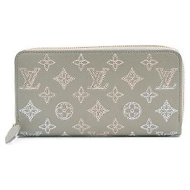 Louis Vuitton Mahina Zippy Wallet M82647 Grey