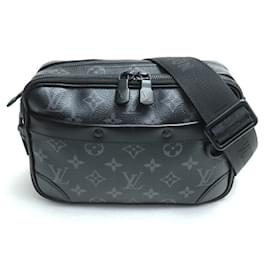 Louis Vuitton-Louis Vuitton Alpha Shoulder Bag-Black