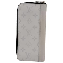 Louis Vuitton-LOUIS VUITTON Taigalama Zippy Wallet Vertical Wallet White M30446 LV Auth am7452-White