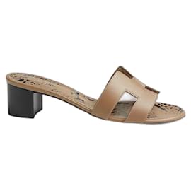 Hermès-Oasis beige clay leopard sandals-Beige