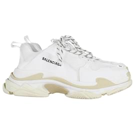 Balenciaga-Balenciaga Triple S Sneakers in White Leather-White