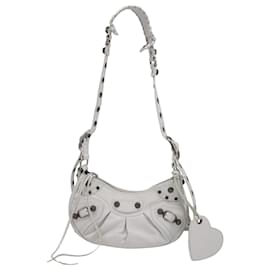 Balenciaga-Balenciaga XS Le Cagole Shoulder Bag in White Leather-White
