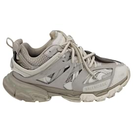 Balenciaga-Balenciaga Track Recycled Sole Sneakers in White Polyurethane-White