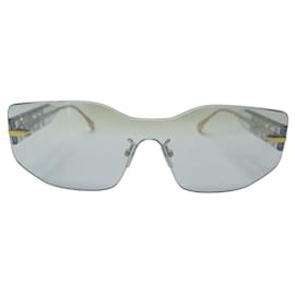 Fendi-NINE FENDI FENDIGRAPHY FE40066U GOLD METAL SUNGLASSES-Golden