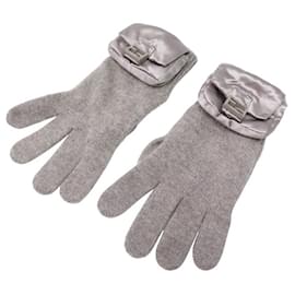 Fendi-NINE FENDI BAGUETTE GLOVES SIZE 8 IN TAUPE KNITTED WOOL-Taupe