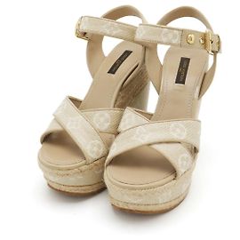 Louis Vuitton Starboard Monogram Stoff Wedge Sandalen Beige