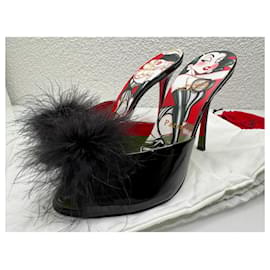 Christian Louboutin-Pin Up 100 Patent-Black