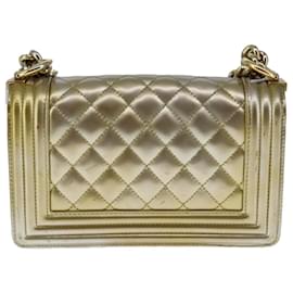 Chanel-CHANEL Sac à épaule Boy Chanel Matelassé Chaîne en cuir verni or CC Auth 106721A-Doré
