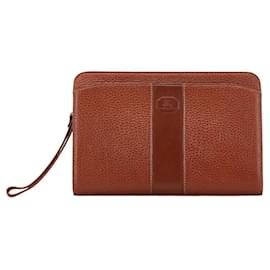 Burberry-Burberry Leather Shadow Horse Clutch Bag-Brown