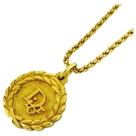 Dior-Dior-Golden