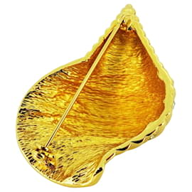 Dior-Dior-Golden