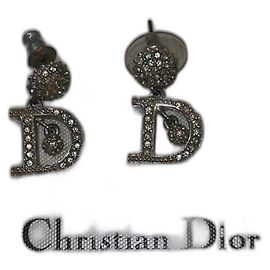 Orecchini Christian Dior Logo D Argento e Cristallo Silver hardware