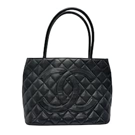 Chanel-Chanel Black Caviar Leather Handbag-Black