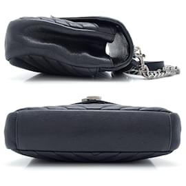 Yves Saint Laurent-Yves Saint Laurent Black Leather Handbag-Black
