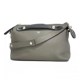 Fendi-Sac à épaule Fendi By The Way en cuir gris-Marron