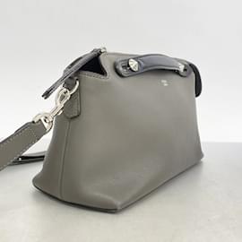 Fendi-Sac à épaule Fendi By The Way en cuir gris-Marron
