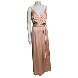 Vera Wang Robe de soirée en satin rose avec ceinture Rose