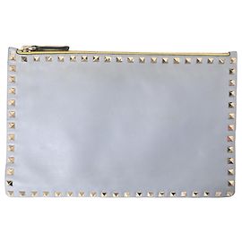 Valentino Garavani Valentino Rockstud Zip Clutch in Light Blue Leather Blue Light blue