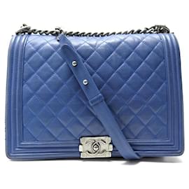 Chanel-SAC A MAIN CHANEL GRAND BOY EN CUIR MATELASSE BLEU BANDOULIERE BLUE PURSE-Bleu