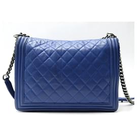 Chanel-SAC A MAIN CHANEL GRAND BOY EN CUIR MATELASSE BLEU BANDOULIERE BLUE PURSE-Bleu