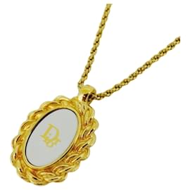 Dior-Dior-Golden