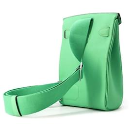 Hermès-Hermes Body Bag Kelly Akkad PM Vert Comic Togo-Light green