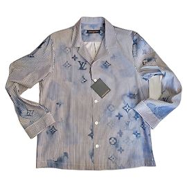Sulla collezione di camicie Louis Vuitton V. Abloh Blu