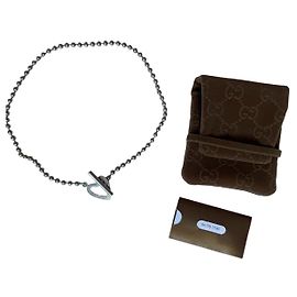 Colar de coração em prata esterlina com fecho de toggle Gucci Hardware prateado