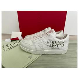Valentino Garavani-atelier-White