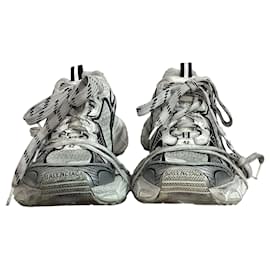 Balenciaga-Balenciaga 3XL Trainers Worn Out in Grey Polyurethane-Grey
