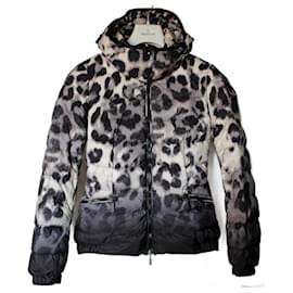 Moncler Saby Down Jacket Black and White Black White