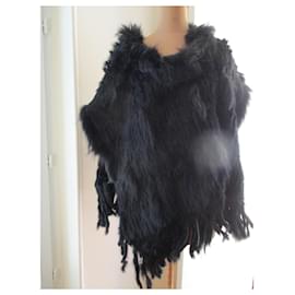 Autre Marque-Knitted rabbit poncho and marmot, black, one size.-Black