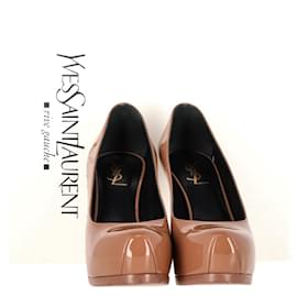 Saint Laurent-Saint Laurent Tribtoo Platform Pumps in Beige Patent Leather -Beige