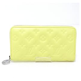 Louis Vuitton-Louis Vuitton Zippy Wallet in Yellow Lambskin-Yellow