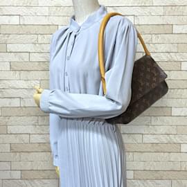 Louis Vuitton-Louis Vuitton Looping Monogram Shoulder Bag-Brown,Monogram
