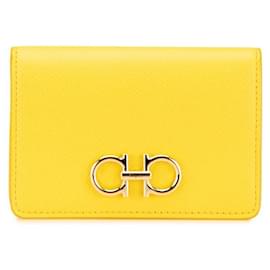Salvatore Ferragamo-Salvatore Ferragamo Gancini Leather Card Case-Yellow