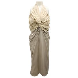 Champagner Crinkle Halter Cocktailkleid von Zac Posen Beige