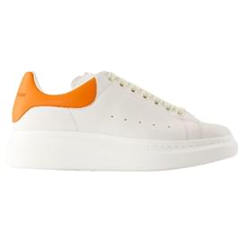 Alexander Mcqueen-Oversize Sneakers - Alexander McQueen - Leather - White/Orange-White