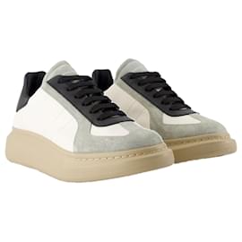 Alexander Mcqueen-Oversize Sneakers - Alexander McQueen - Leather - White-White
