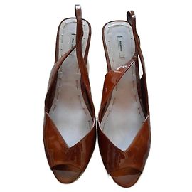 Mules compensées Miu Miu en cuir verni marron Marron foncé